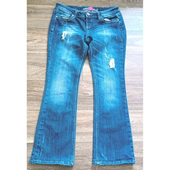 Almost Famous Flare Jeans Size 9 Distressed Low Rise 90s Y2K Cowgirl Embellished - Picture 1 of 12